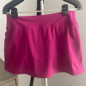 Lululemon pace rival mid rise skirt size 8